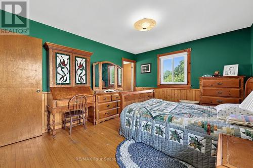 Primary Bedroom - 2140 5Th Concession N, Clearview, ON - Indoor Photo Showing Bedroom