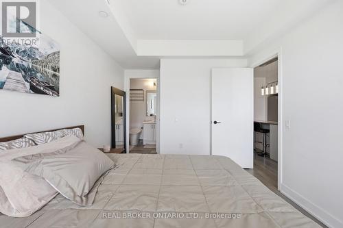 608 - 50 George Butchart Drive, Toronto, ON - Indoor Photo Showing Bedroom