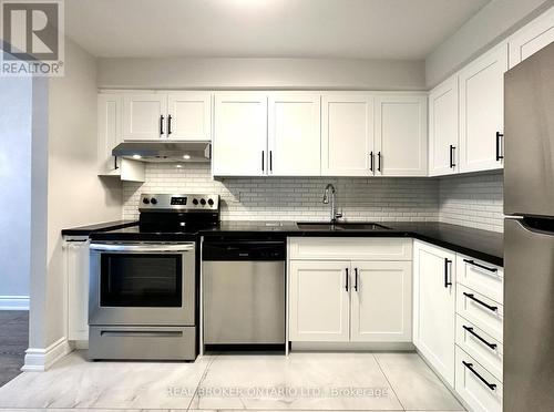 8 - 1485 GULLEDEN DRIVE , Mississauga, Ontario L4X 2T2 3