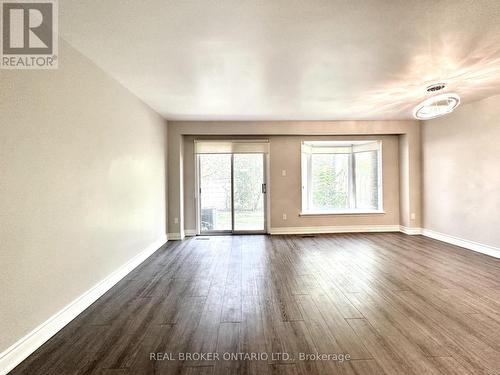 8 - 1485 GULLEDEN DRIVE , Mississauga, Ontario L4X 2T2 5