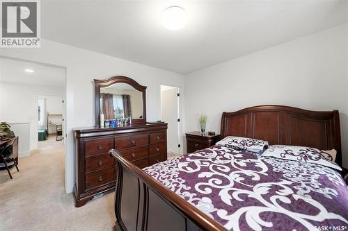 132 Rosewood Boulevard E, Saskatoon, SK - Indoor Photo Showing Bedroom