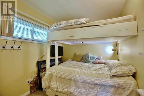 4th Bedroom W/ Bunks - 154 Carmichael Crescent, Blue Mountains, ON - Indoor Photo Showing Bedroom
