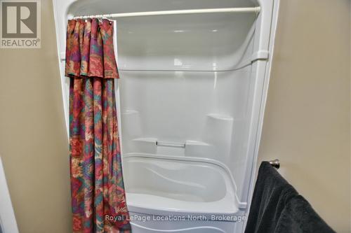 154 Carmichael Crescent, Blue Mountains, ON - Indoor Photo Showing Bathroom