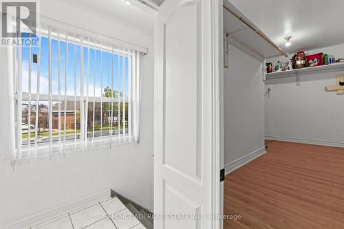 3 - 2922 ISLINGTON AVENUE , Toronto, Ontario M9L 2K4 3