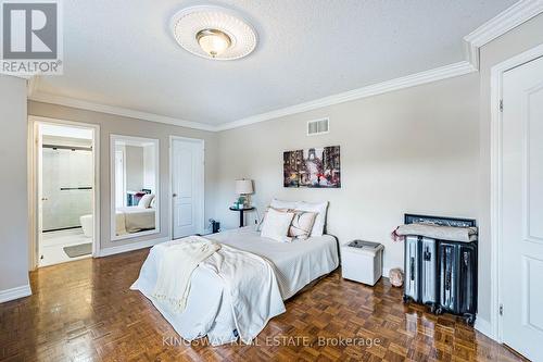 5969 Rayshaw Crescent E, Mississauga, ON - Indoor Photo Showing Bedroom