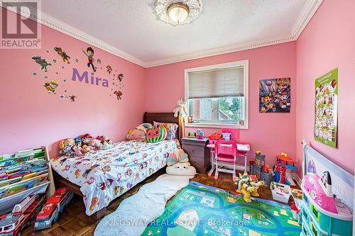 5969 Rayshaw Crescent E, Mississauga, ON - Indoor Photo Showing Bedroom