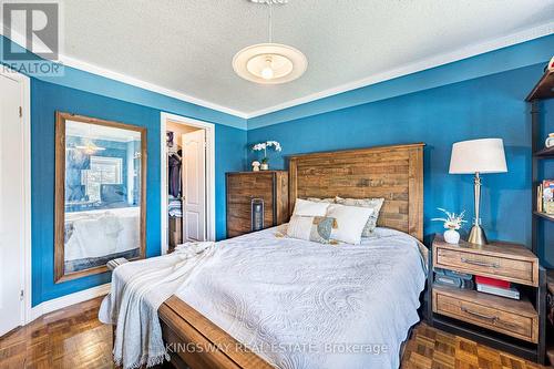 5969 Rayshaw Crescent E, Mississauga, ON - Indoor Photo Showing Bedroom