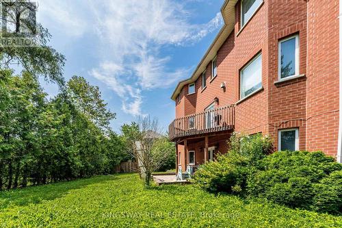 5969 Rayshaw Crescent E, Mississauga, ON - Outdoor