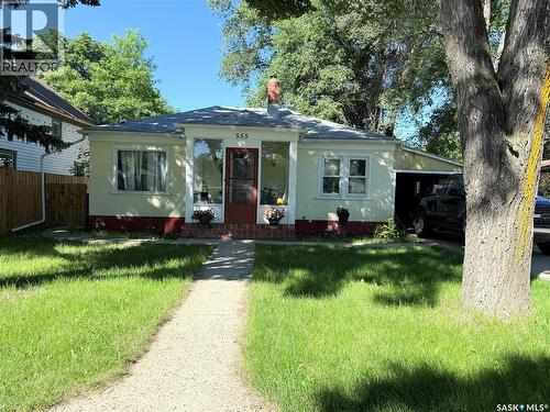 555 2nd STREET E  Shaunavon, SK S0N 2M0