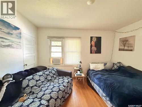 555 2Nd Street E, Shaunavon, SK - Indoor Photo Showing Bedroom