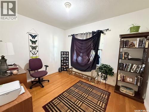 555 2Nd Street E, Shaunavon, SK - Indoor