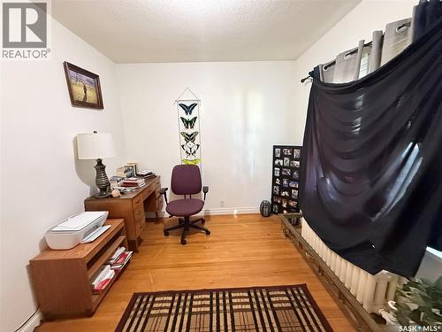555 2Nd Street E, Shaunavon, SK - Indoor