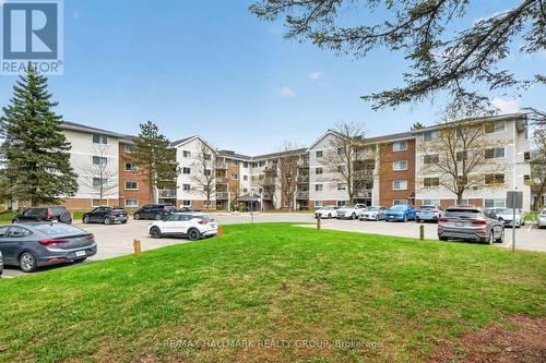 102 - 280 BRITTANY DRIVE  Ottawa, ON K1K 4M4