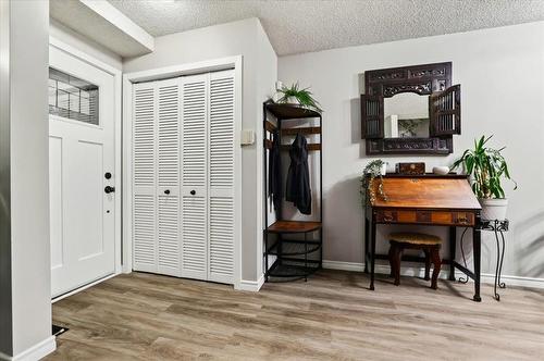 3472 Eldridge Avenue, Winnipeg, MB - Indoor Photo Showing Other Room