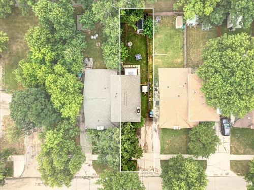 3472 Eldridge Avenue, Winnipeg, MB - Outdoor