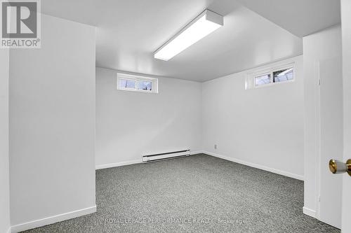 166 Winther Avenue, Ottawa, ON - Indoor Photo Showing Other Room