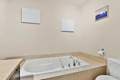 Salle de bains - 5-620 Rue Proulx, Mont-Tremblant, QC - Indoor Photo Showing Bathroom