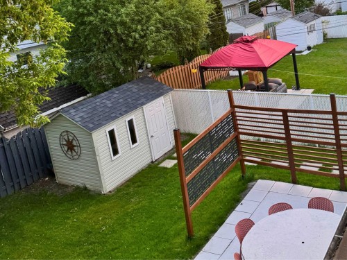 Cour - 361 Rue Aumais, Sainte-Anne-De-Bellevue, QC - Outdoor With Exterior