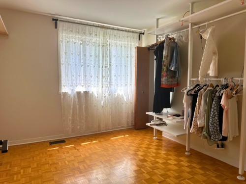 Chambre à coucher - 361 Rue Aumais, Sainte-Anne-De-Bellevue, QC - Indoor Photo Showing Other Room