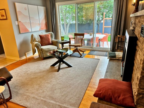 Salle familiale - 361 Rue Aumais, Sainte-Anne-De-Bellevue, QC - Indoor
