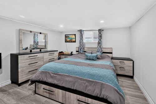 Chambre à coucher - 31 Rue Trudeau, Beauharnois, QC - Indoor Photo Showing Bedroom