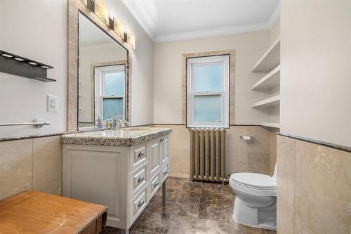 53 Harvard Ave, Winnipeg, MB - Indoor Photo Showing Bathroom