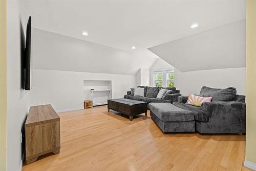 53 Harvard Ave, Winnipeg, MB - Indoor Photo Showing Other Room