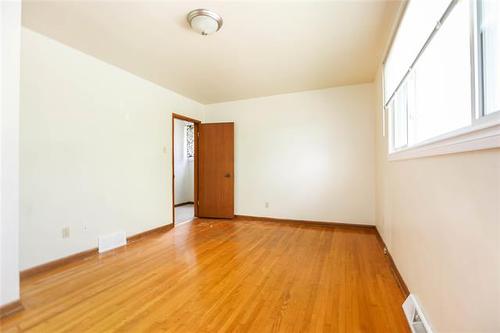 174 Wordsworth Way, Winnipeg, MB - Indoor Photo Showing Other Room