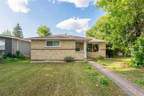604 Beaverhill Blvd, Winnipeg, MB - Outdoor