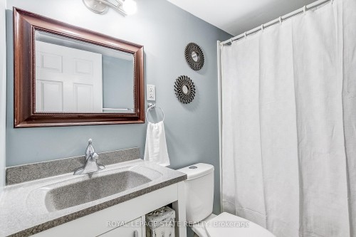 357 Acadia Drive, Hamilton, ON - Indoor Photo Showing Bathroom