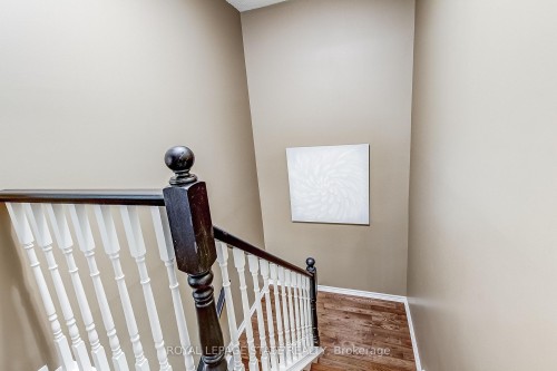 357 Acadia Drive, Hamilton, ON - Indoor Photo Showing Other Room