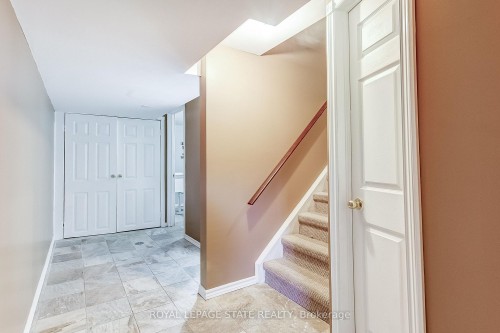 357 Acadia Drive, Hamilton, ON - Indoor Photo Showing Other Room