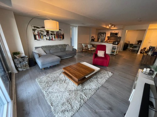 414-295 Adelaide Street W, Toronto, ON - Indoor Photo Showing Living Room