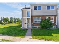 18247 93 AV NW  Edmonton, AB T5T 1V2