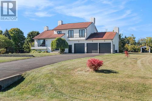 12 DAVIS LANE  Rideau Lakes, ON K7A 4S5