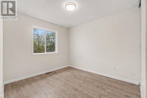 2nd Bedroom - 54 Meadowcroft Crescent, Ottawa, ON - Indoor Photo Showing Other Room