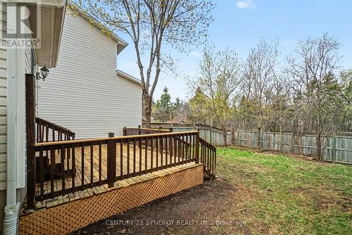 54 Meadowcroft Crescent, Ottawa, ON - Outdoor