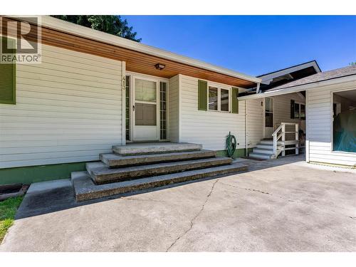 413 97A Highway, Sicamous, BC - Outdoor