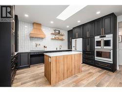 1941 18 Street SE  Salmon Arm, BC V1E 1L4