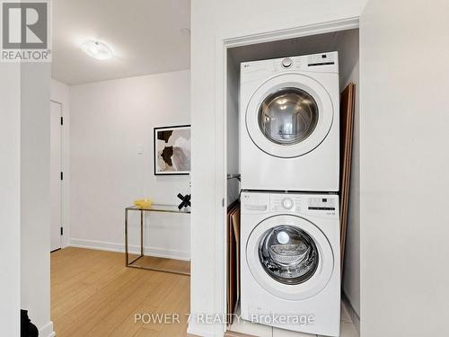 1612 - 292 Verdale Crossing, Markham, ON - Indoor Photo Showing Laundry Room