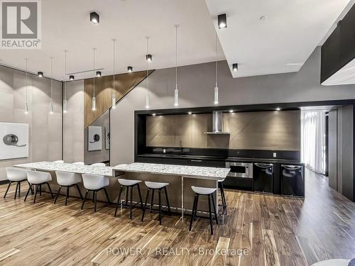 1612 - 292 Verdale Crossing, Markham, ON - Indoor