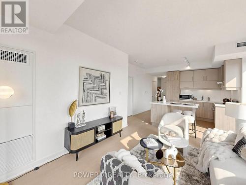 1612 - 292 Verdale Crossing, Markham, ON - Indoor Photo Showing Living Room