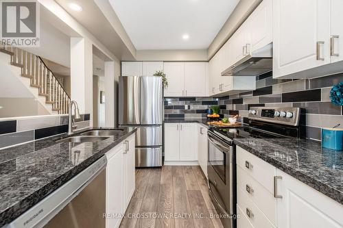 92 Cunningham Drive, Barrie, ON - Indoor Photo Showing Kitchen With Stainless Steel Kitchen With Double Sink With Upgraded Kitchen