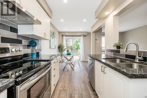 92 Cunningham Drive, Barrie, ON - Indoor Photo Showing Kitchen With Double Sink With Upgraded Kitchen