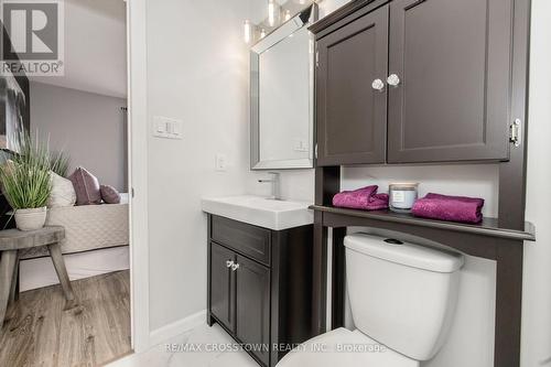 92 Cunningham Drive, Barrie, ON - Indoor Photo Showing Bathroom