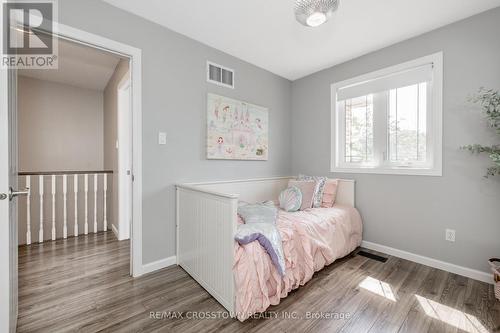 3rd Bedroom - 92 Cunningham Drive, Barrie, ON - Indoor Photo Showing Bedroom