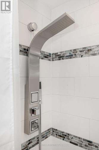 92 Cunningham Drive, Barrie, ON - Indoor Photo Showing Bathroom