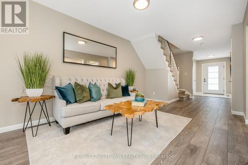 92 Cunningham Drive, Barrie, ON - Indoor