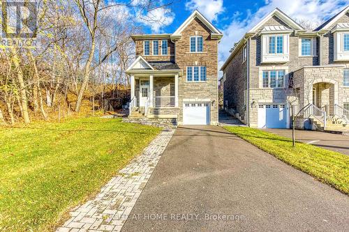 2581 ISLINGTON AVENUE , Toronto, Ontario M9V 4A2 2