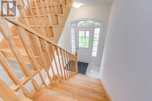 2579 ISLINGTON AVENUE , Toronto, Ontario M9V 4A2 5